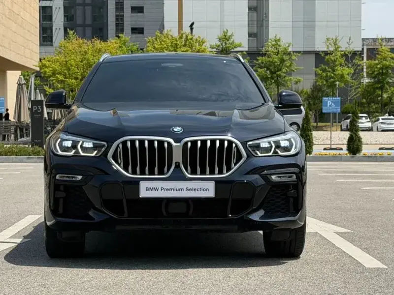 2021 BMW X6 с пробегом 80 055 км