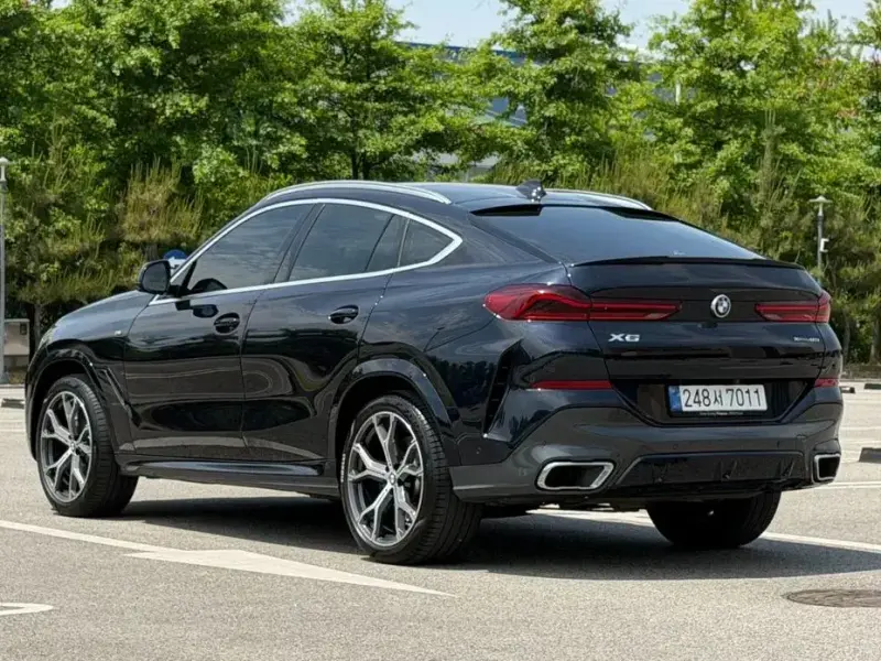 2021 BMW X6 с пробегом 80 055 км