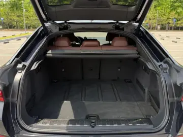 2021 BMW X6 с пробегом 80 055 км