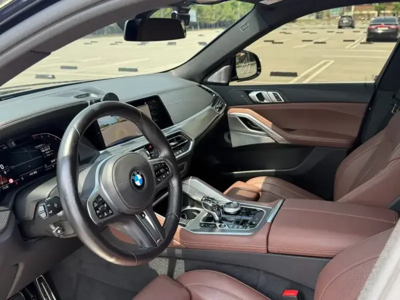 2021 BMW X6 с пробегом 80 055 км
