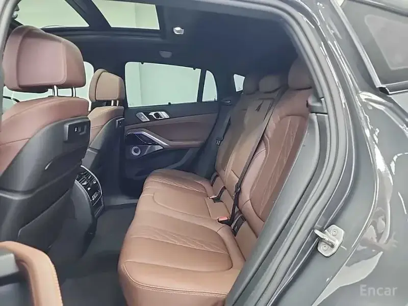 2022 BMW X6 с пробегом 54 802 км