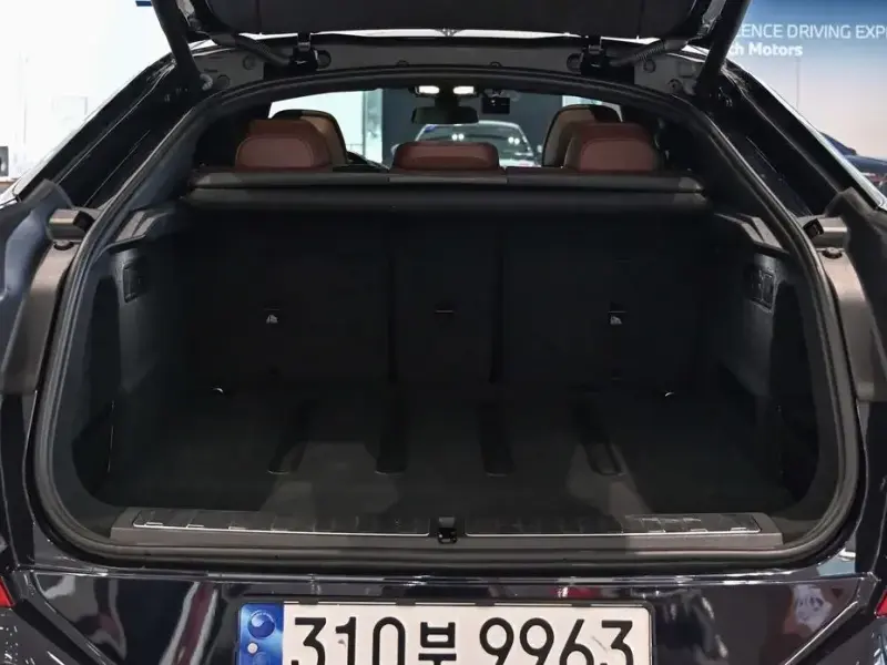 2023 BMW X6 с пробегом 48 053 км