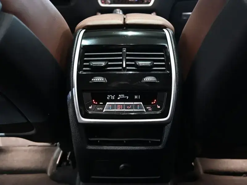 2023 BMW X6 с пробегом 48 053 км