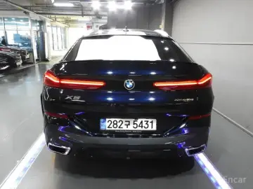 2022 BMW X6 с пробегом 42 000 км