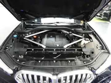 2022 BMW X6 с пробегом 42 000 км