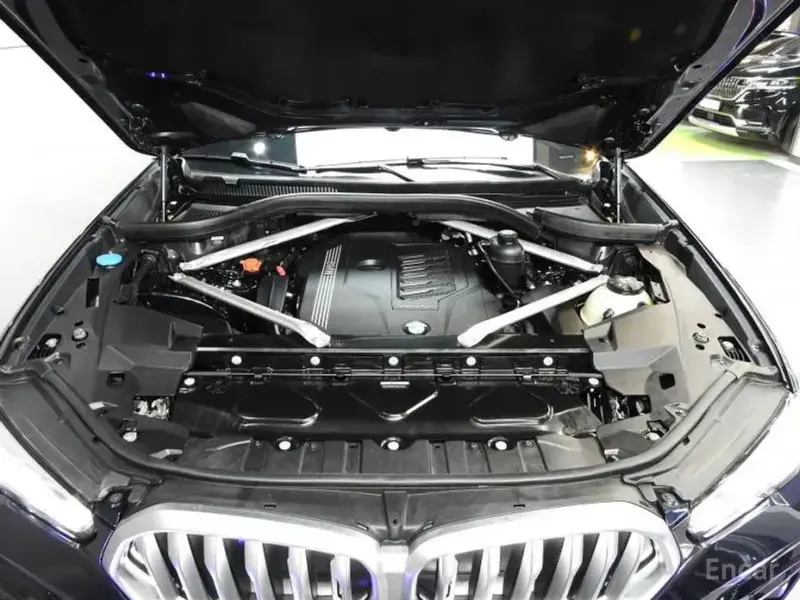 2022 BMW X6 с пробегом 42 000 км
