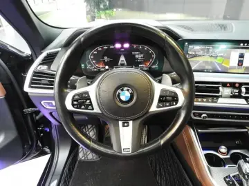 2022 BMW X6 с пробегом 42 000 км