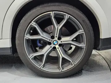 2023 BMW X6 с пробегом 56 594 км