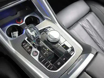 2022 BMW X6 с пробегом 67 701 км