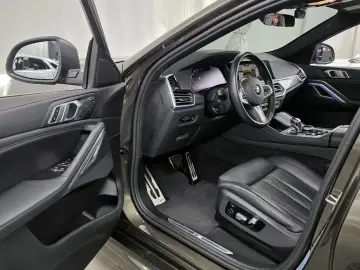 2022 BMW X6 с пробегом 67 701 км