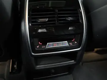 2022 BMW X6 с пробегом 67 701 км