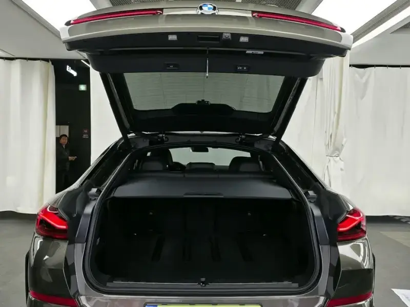 2022 BMW X6 с пробегом 67 701 км