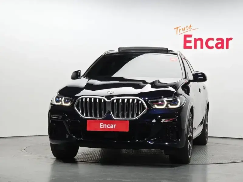 2021 BMW X6 с пробегом 37 805 км
