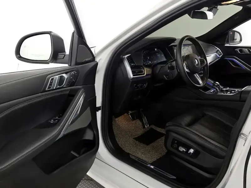 2023 BMW X6 с пробегом 29 187 км