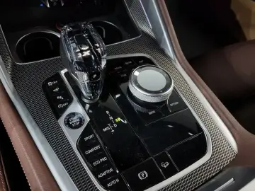 2021 BMW X6 с пробегом 77 811 км