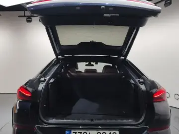 2021 BMW X6 с пробегом 77 811 км