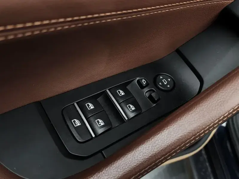 2021 BMW X6 с пробегом 77 811 км