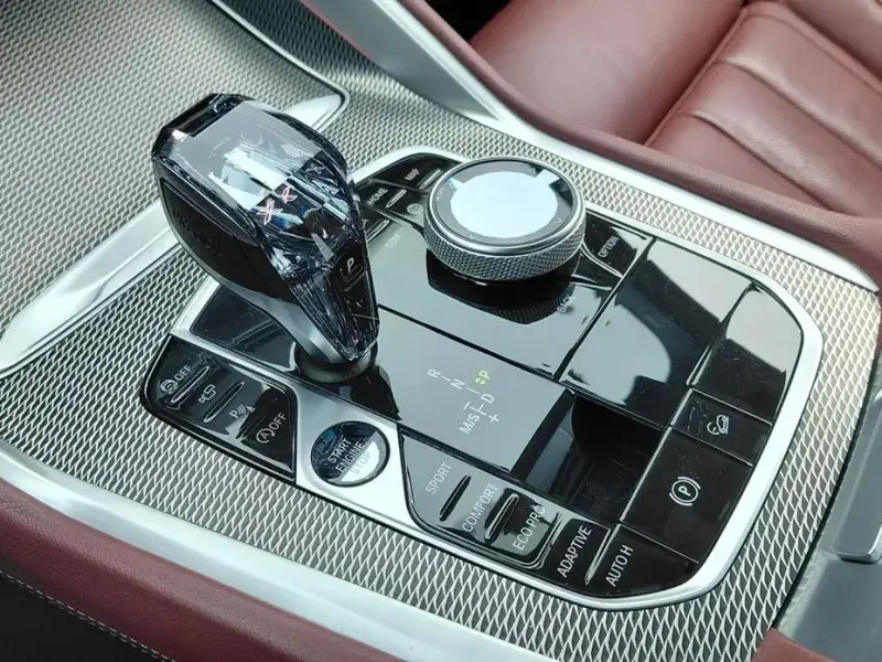 2021 BMW X6 с пробегом 83 329 км
