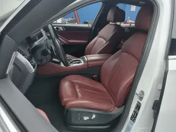 2021 BMW X6 с пробегом 83 329 км
