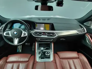 2021 BMW X6 с пробегом 83 329 км