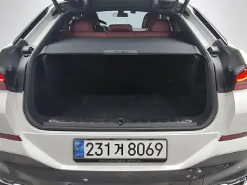 2021 BMW X6 с пробегом 83 329 км