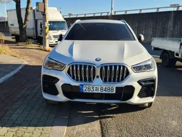 2022 BMW X6 с пробегом 56 000 км