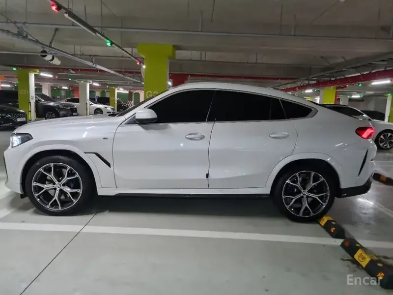 2023 BMW X6 с пробегом 37 615 км