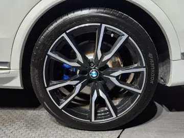 2021 BMW X7 с пробегом 135 909 км