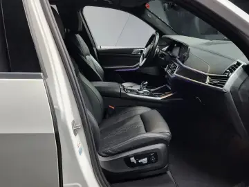 2021 BMW X7 с пробегом 135 909 км
