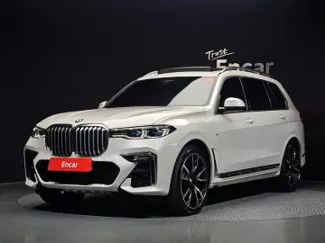 2022 BMW X7 с пробегом 106 094 км