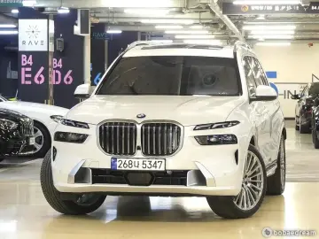 2023 BMW X7 с пробегом 15 000 км