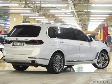 2023 BMW X7 с пробегом 15 000 км