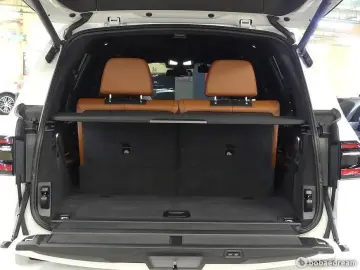 2023 BMW X7 с пробегом 15 000 км