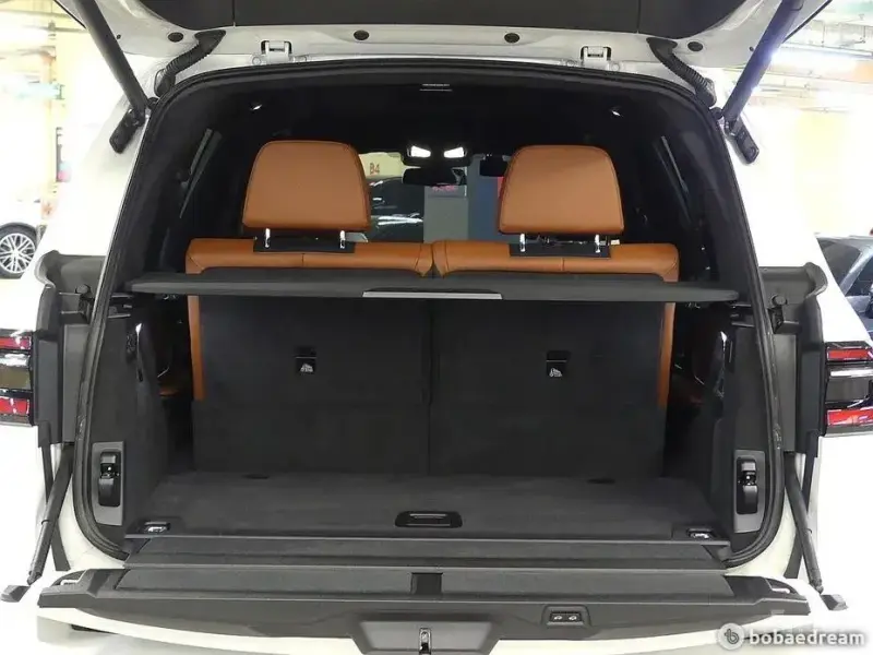 2023 BMW X7 с пробегом 15 000 км