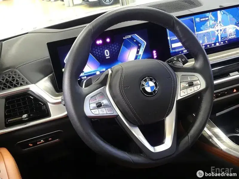 2023 BMW X7 с пробегом 15 000 км