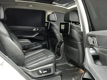2021 BMW X7 с пробегом 157 857 км