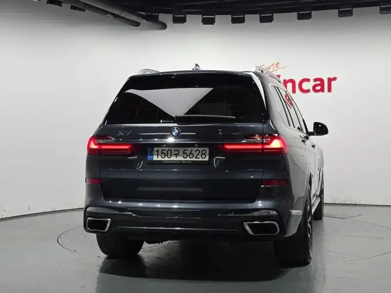 2021 BMW X7 с пробегом 30 584 км