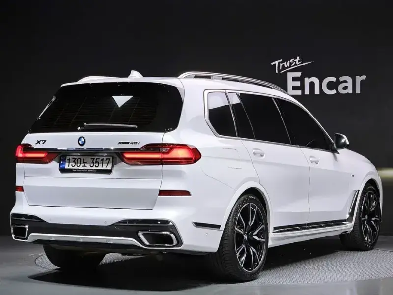 2022 BMW X7 с пробегом 76 069 км