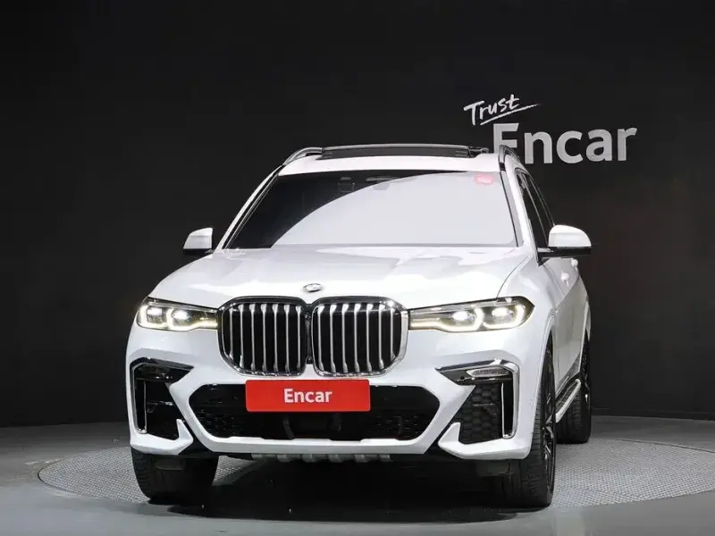 2022 BMW X7 с пробегом 76 069 км