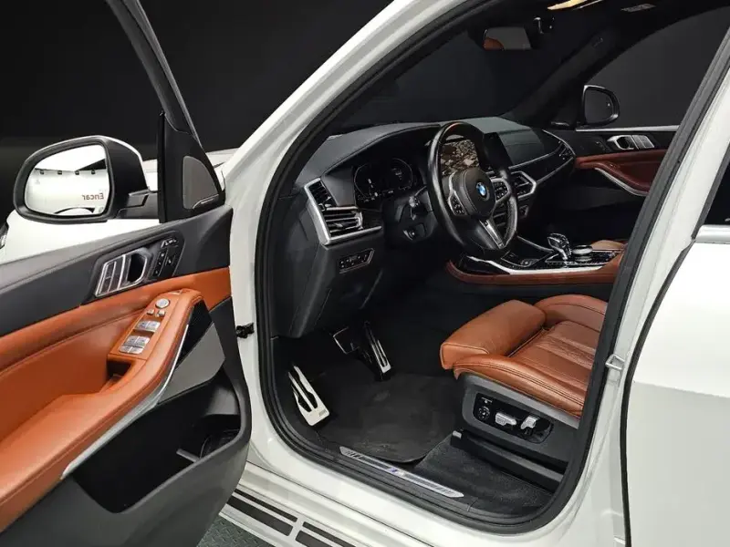 2022 BMW X7 с пробегом 76 069 км
