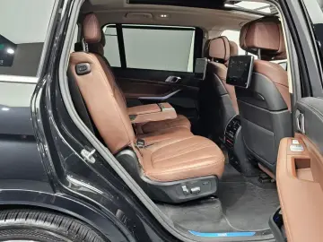 2022 BMW X7 с пробегом 50 908 км