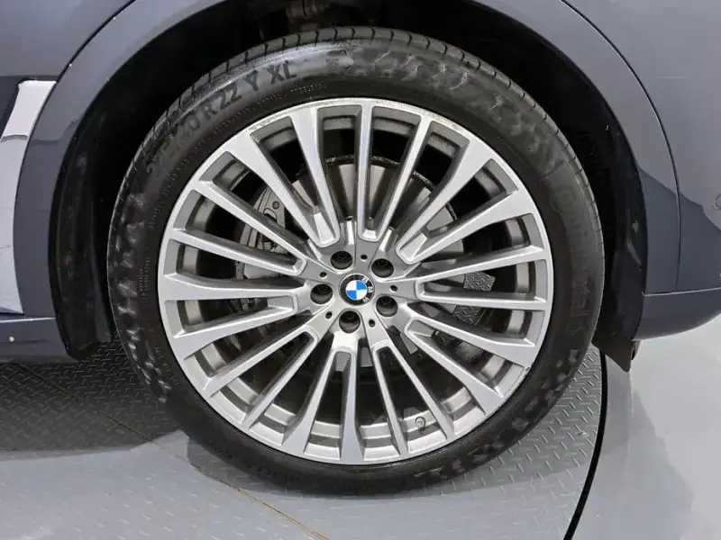 2022 BMW X7 с пробегом 36 982 км