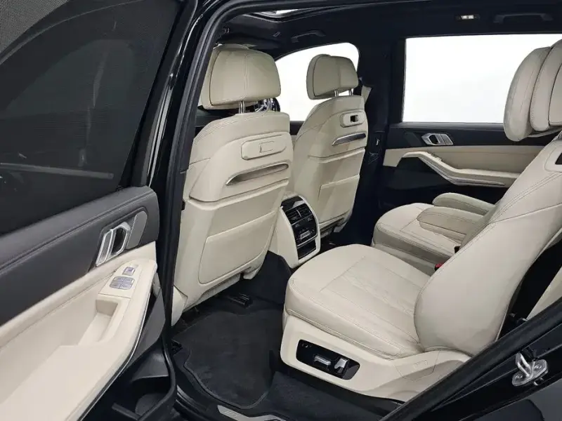 2023 BMW X7 с пробегом 85 688 км