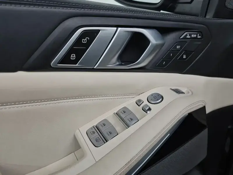2023 BMW X7 с пробегом 85 688 км