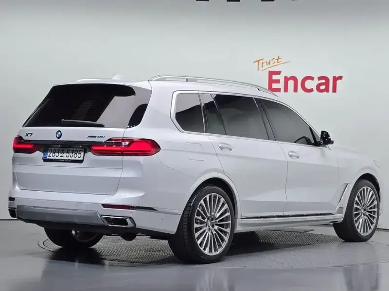 2021 BMW X7 с пробегом 106 473 км