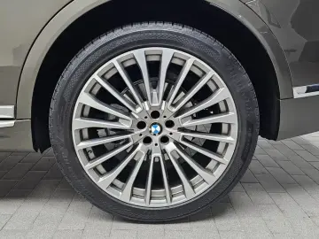 2023 BMW X7 с пробегом 68 591 км