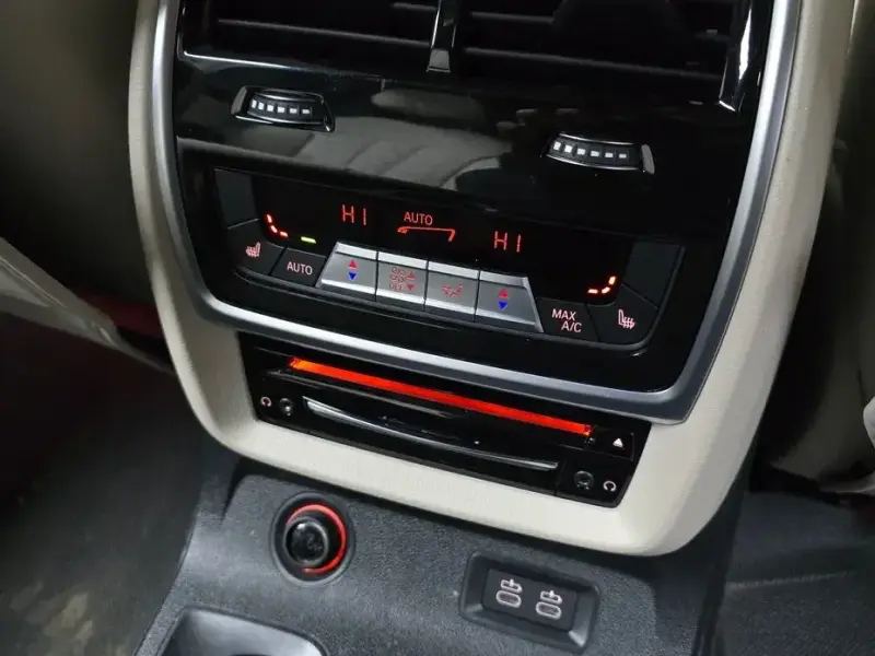 2021 BMW X7 с пробегом 53 048 км