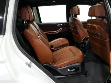 2023 BMW X7 с пробегом 41 024 км