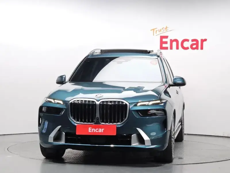 2023 BMW X7 с пробегом 21 191 км