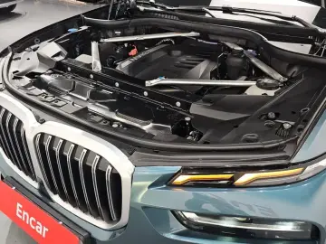2023 BMW X7 с пробегом 21 191 км